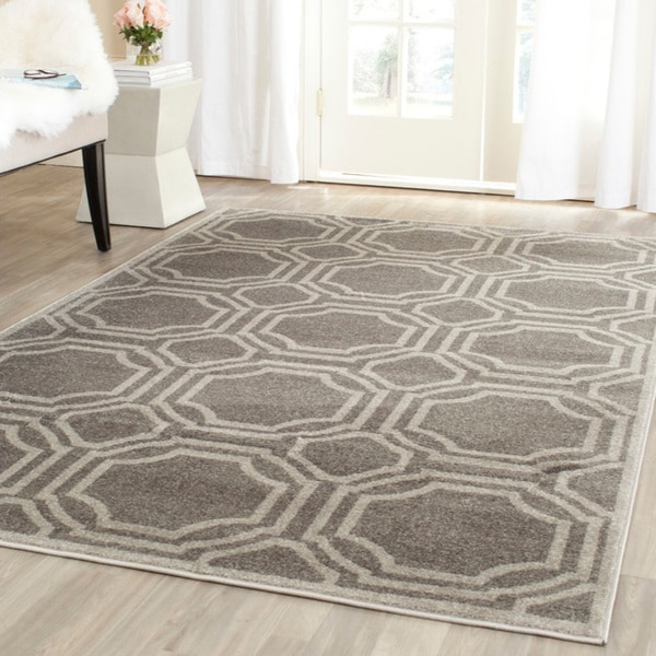 Safavieh Indoor/ Outdoor Amherst Light Grey/ Ivory Rug (9 x 12)