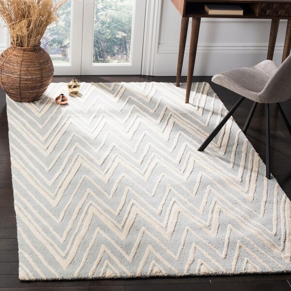Safavieh Handmade Moroccan Cambridge Grey/ Ivory Wool Rug - 10' x 14'
