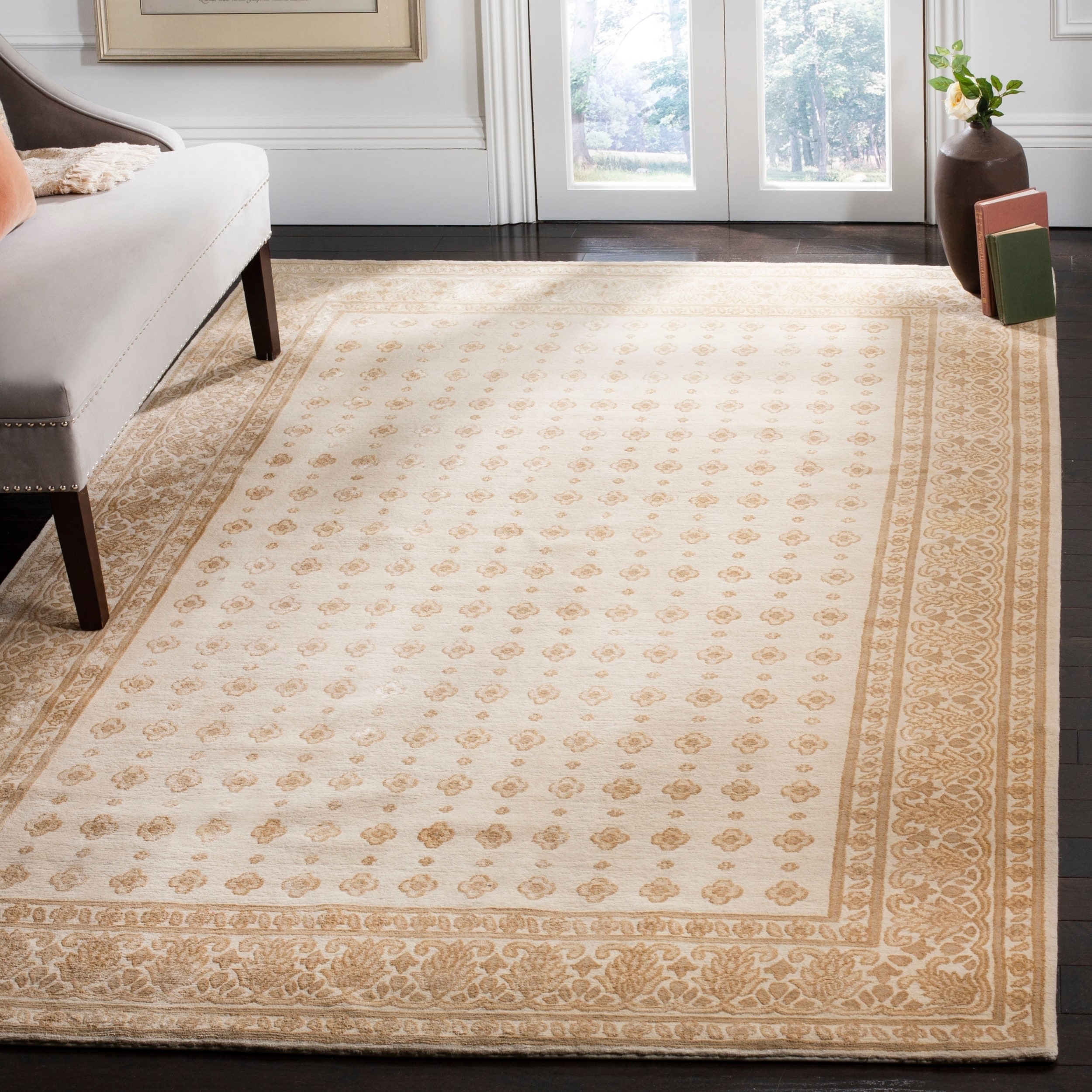 Safavieh Hand knotted Suzanne Kasler Creme Wool/ Silk Rug (6 X 9)