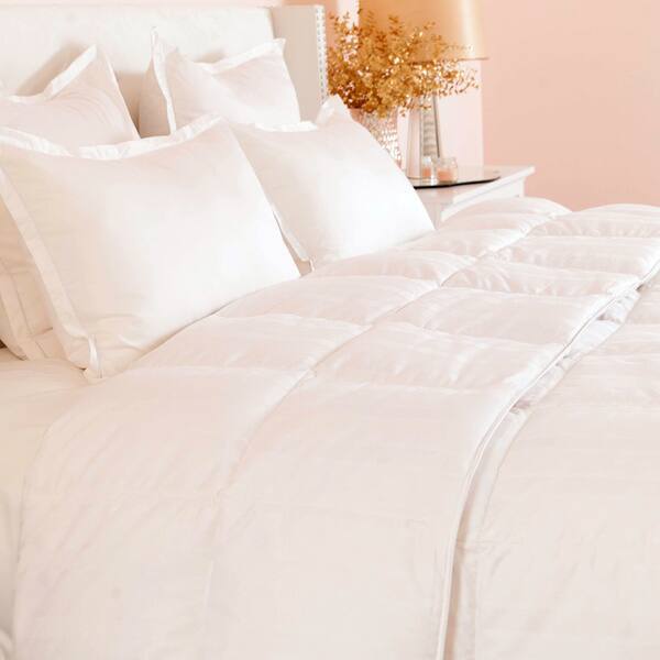 Shop Tommy Bahama Oversized 400 Thread Count 700 Fill Power White