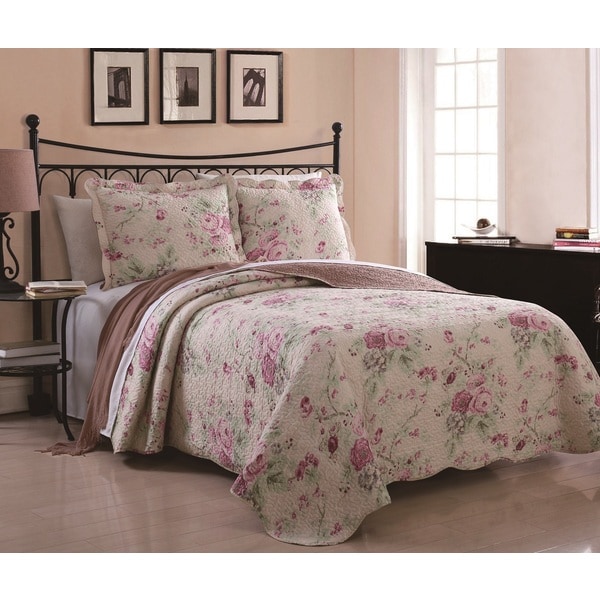 Sadie Floral 3 piece Quilt Set Quilts