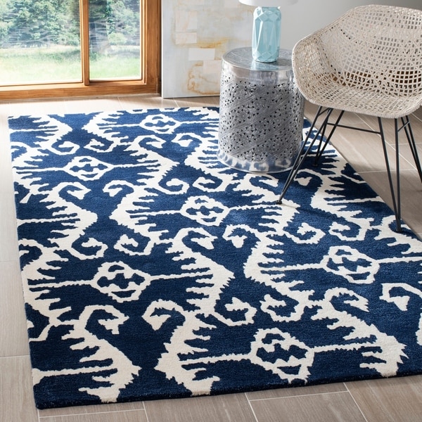 Safavieh Handmade Wyndham Royal Blue/ Ivory Wool Rug - 8' x 10'