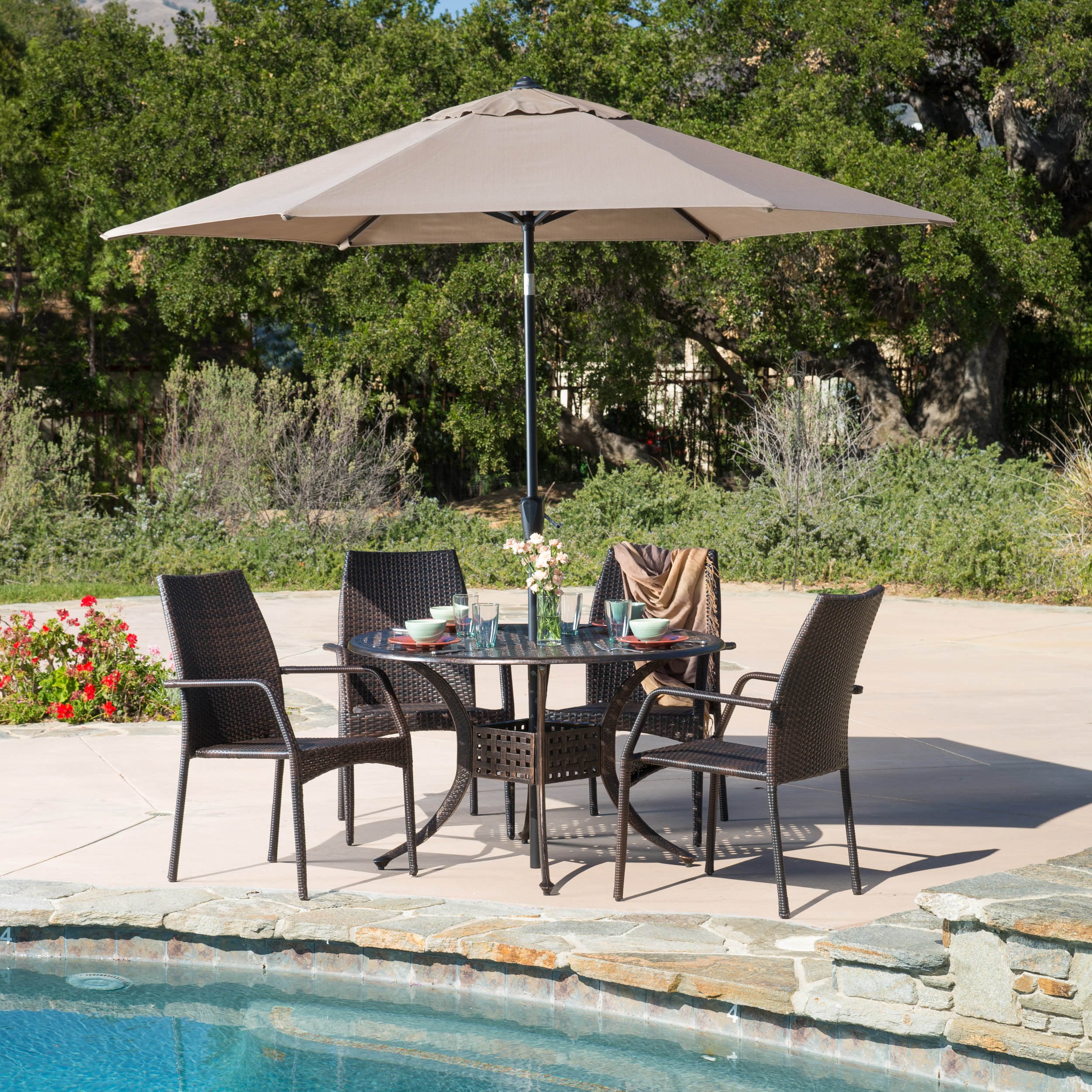 Christopher Knight Home Christopher Knight Home Libson Circular Outdoor Cast And Wicker 5 piece Set Bronze Size 5 Piece Sets