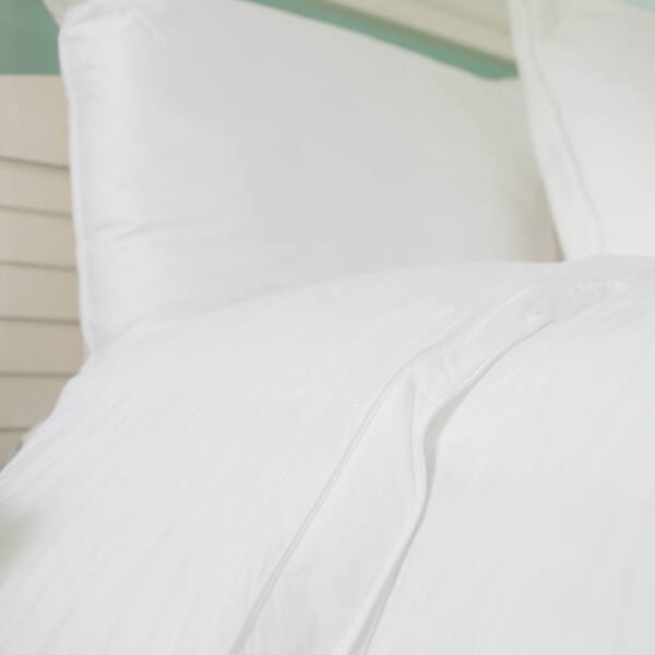 Shop Dorchester Luxury 800 Fill Power German Batiste White Goose