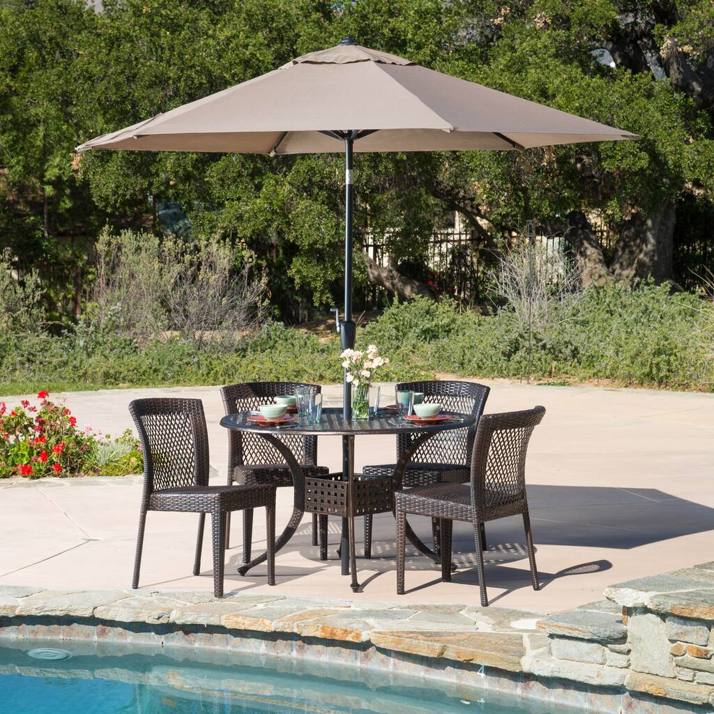 Dusk Circular Outdoor Cast and Wicker 5-piece Set by Christopher Knight Home