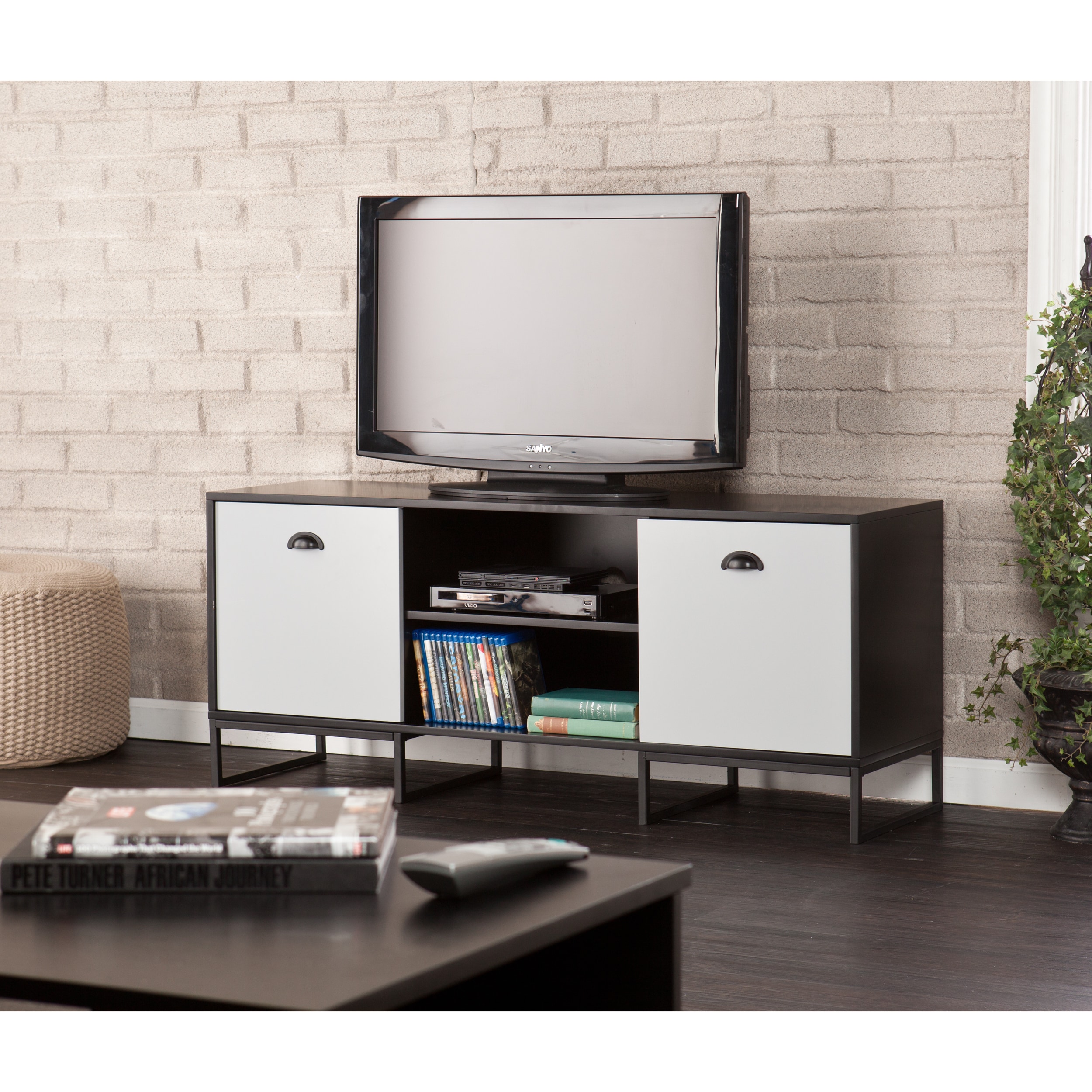 Holly   Martin Suhma Media Console