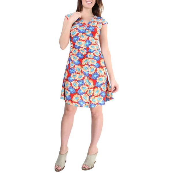 24/7 Comfort Apparel Women's Red Floral V neck Knee length Dress 24/7 Comfort Apparel Casual Dresses