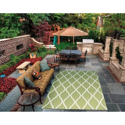 Nourison & Garden Geometric Indoor/Outdoor Area Rug