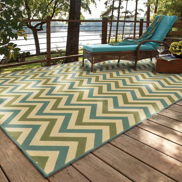 StyleHaven Indoor/ Outdoor Chevron Rug - 7'10 x 10'10