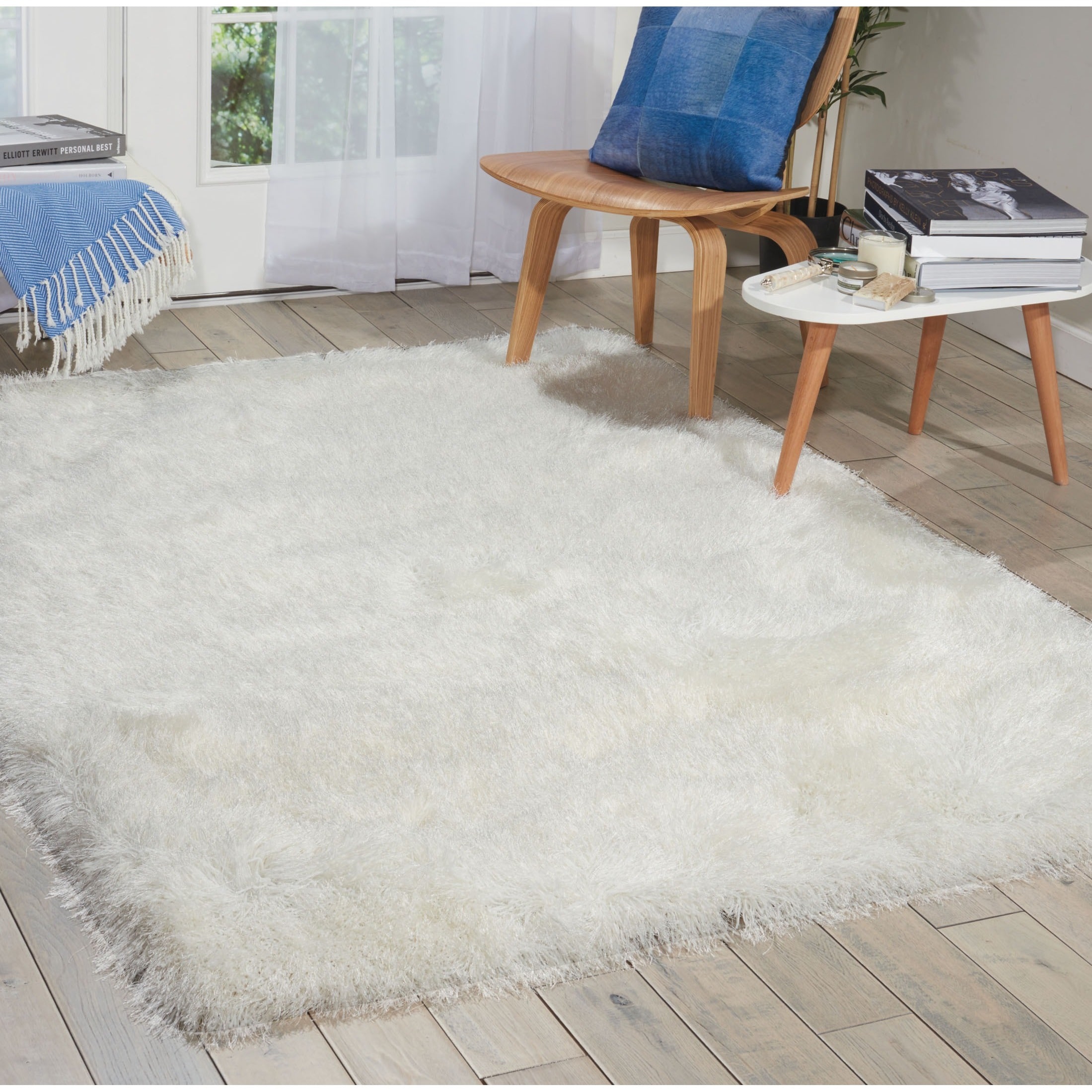 Nourison Kathy Ireland Home Studio Pearl White Shag Area Rug (4 X 6)