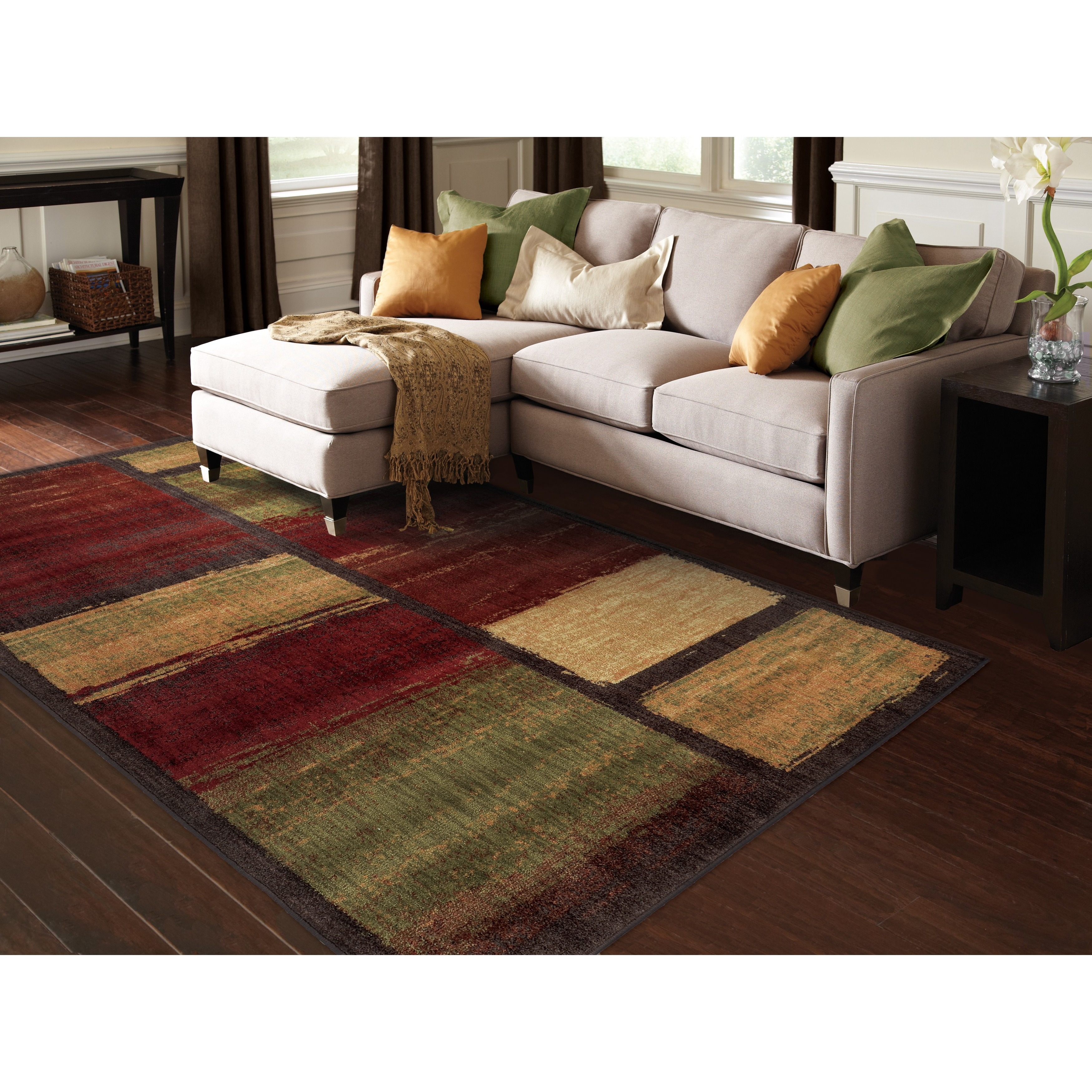 Distressed Geometric Brown/ Red Rug (53 X 73)