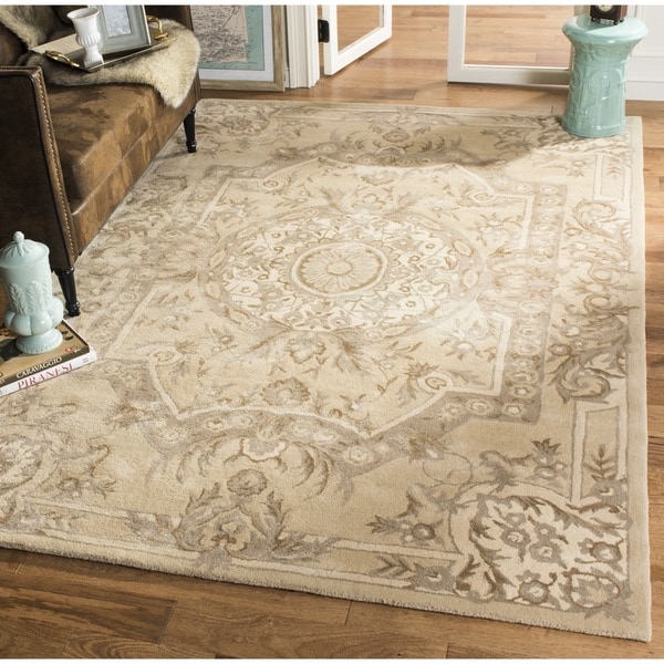 Safavieh Handmade Savonnerie Sand Wool/ Viscose Rug - 8' x 10'