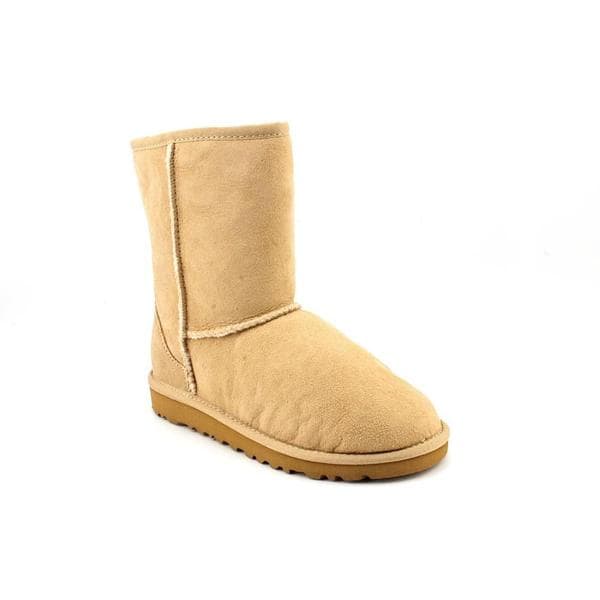 youth size uggs