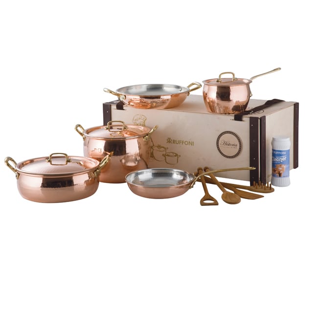 https://ak1.ostkcdn.com/images/products/8970618/Ruffoni-Italaian-Handmade-Copper-8-piece-Historia-Copper-Bakeware-Set-in-Wooden-Box-L16179144.jpg