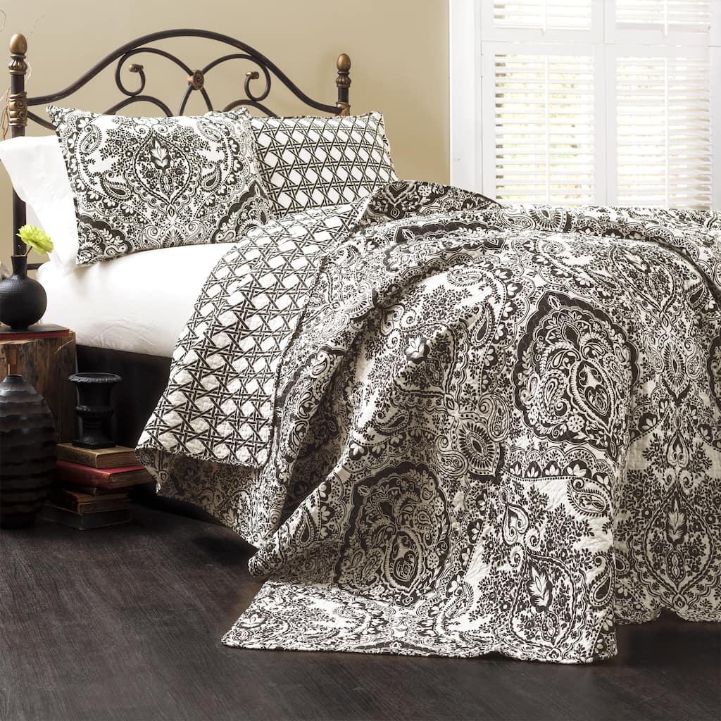 Gracewood Hollow Winchester Damask 3-piece Quilt Set
