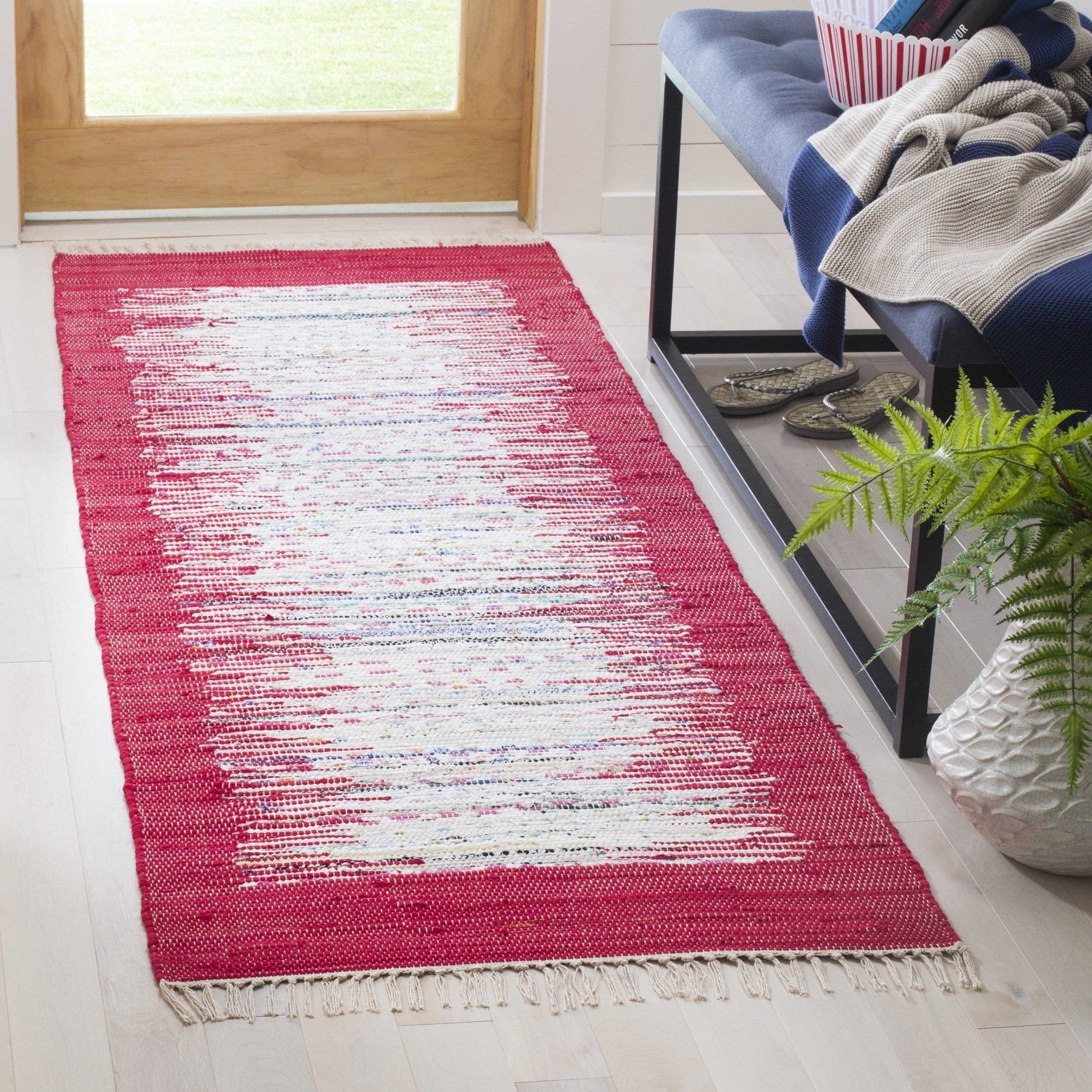 Safavieh Hand woven Montauk Ivory/ Red Cotton Rug (23 X 7)