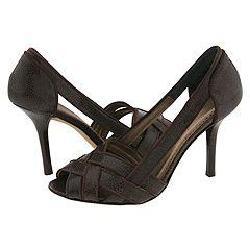 Isabella Fiore Marika Chocolate Stingray Pumps (Size 8)