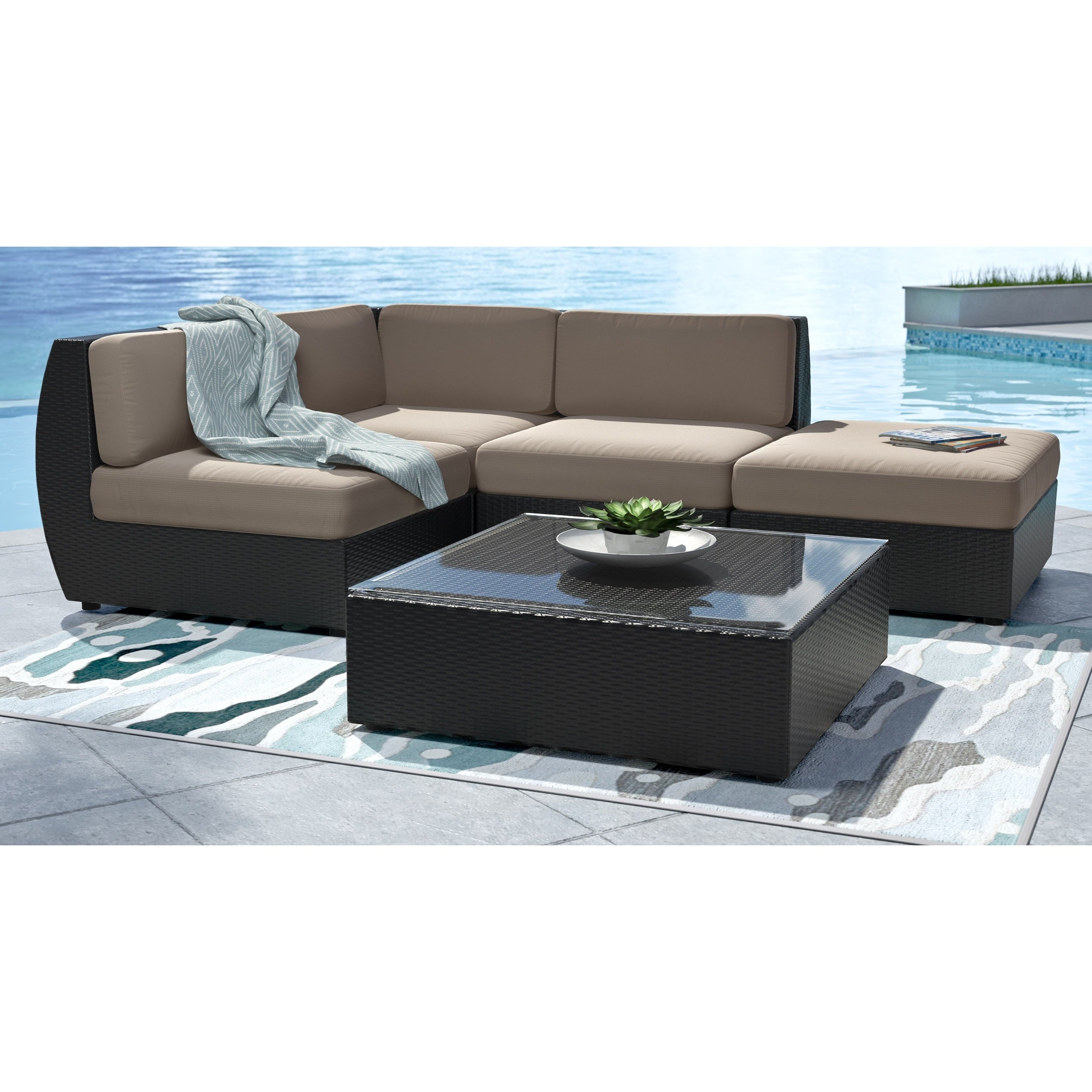 Corliving Corliving Seattle Curved 5 piece Sectional Patio Set Black Size 5 Piece Sets