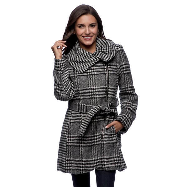 Shop Jessica Simpson Women's Black and White Plaid Belted Jacket - Free ...