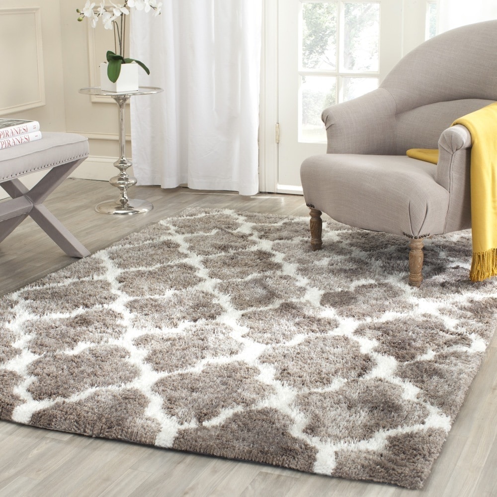 Safavieh Handmade Barcelona Shag Silver/ White Polyester Rug (8 X 10)