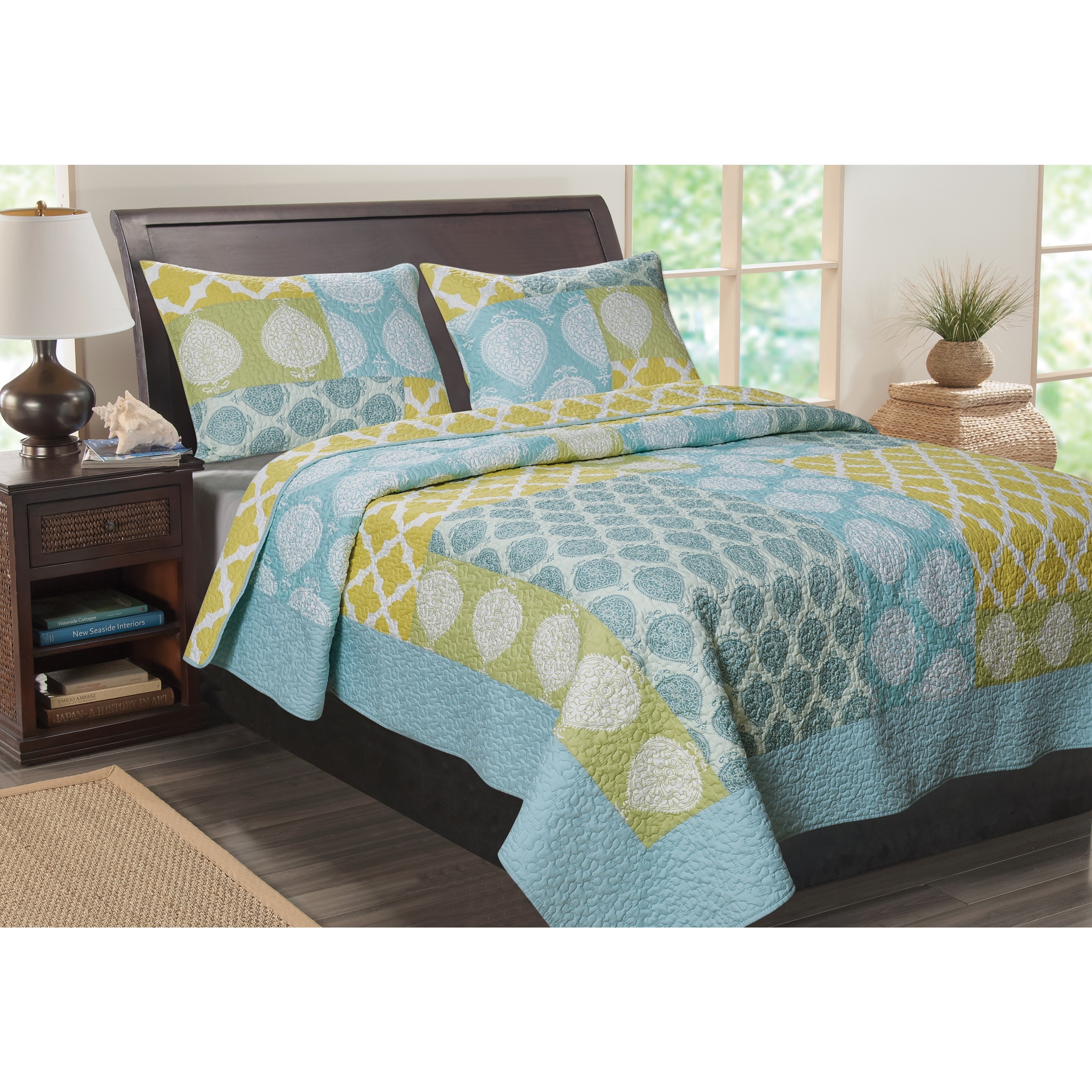 Shop Greenland Home Fashions Avalon Contemporary Quatrefoil 3-Piece ...