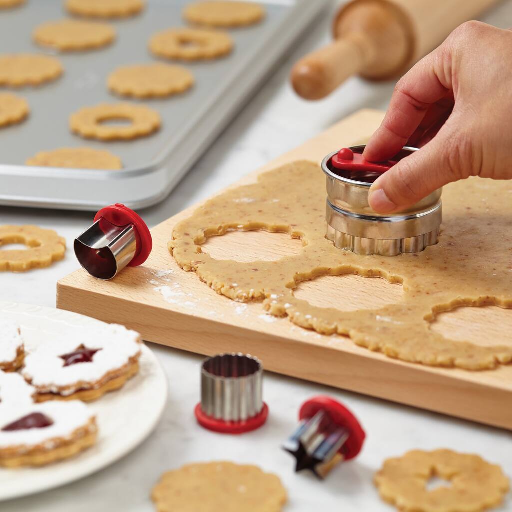 Cake Boss Red Decorating Tools 6-Piece Classic Linzer Cookie Cutter Set