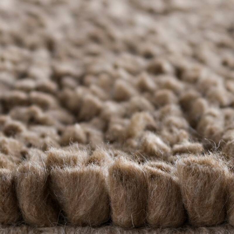 Handmade Jefferson Felted Wool Plush Area Rug