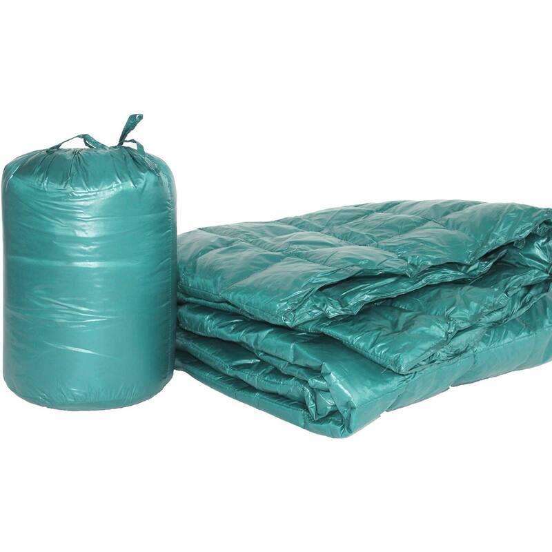 Travelwarm Nylon Indoor/ Outdoor Packable Throw with Travel Bag - Green