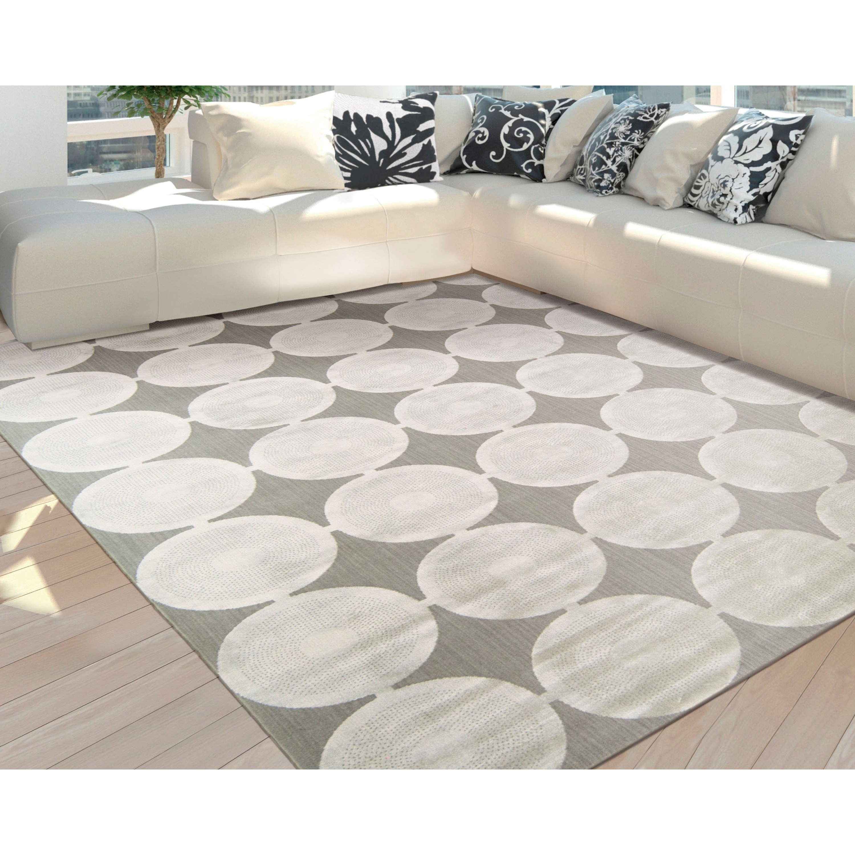 Nourison Luminance Feather Rug (93 X 129)