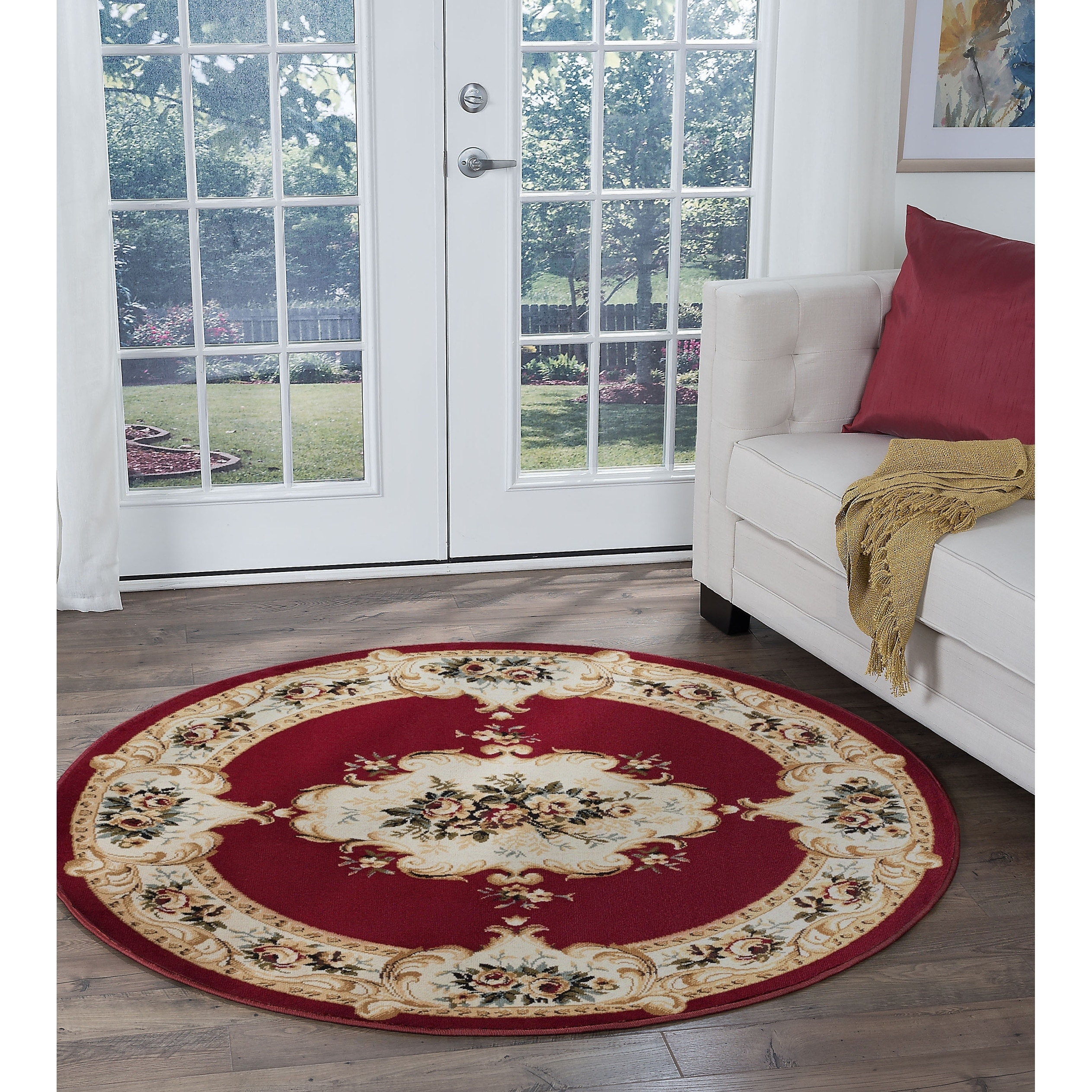 Lagoon Red Traditional Area Rug (53 Round)