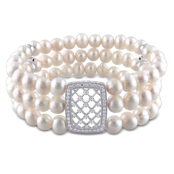 6 MM Vintage Majorca Pearl Triple 3 Strand Bracelet Gold Plate Metal 7 1/2 " 6 MM Vintage Majorca Pearl Triple 3 Strand Bracelet Gold Plate Metal 7 1/2 "