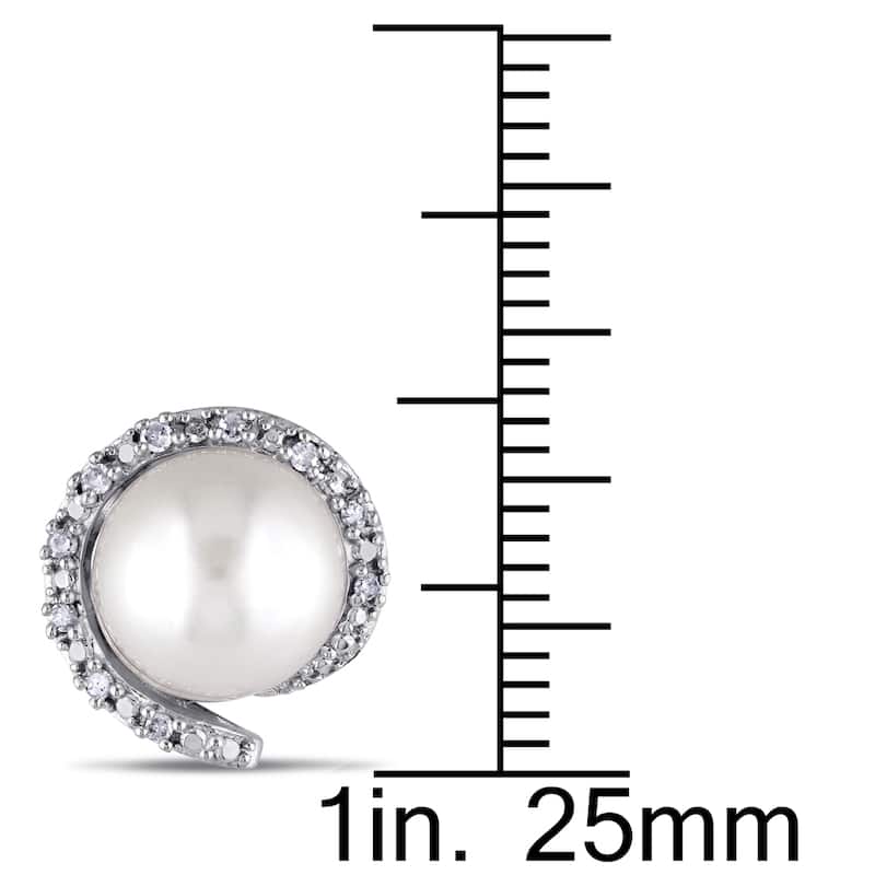 Miadora 10k White Gold Cultured Freshwater Pearl and 1/10ct TDW Diamond Stud Earrings (H-I, I2-I3) (8-8.5 mm)