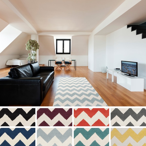 Hand tufted Oliver Chevron Wool Area Rug (8 x 11)  