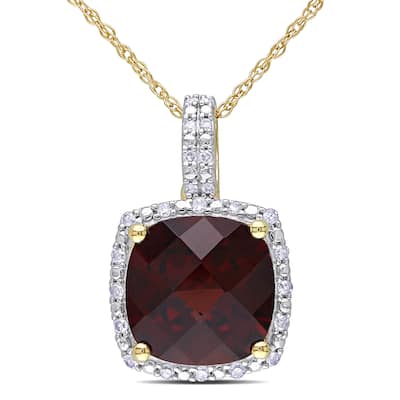 Miadora 10k Yellow Gold Garnet and 1/10ct TDW Diamond Necklace (H-I, I2-I3)