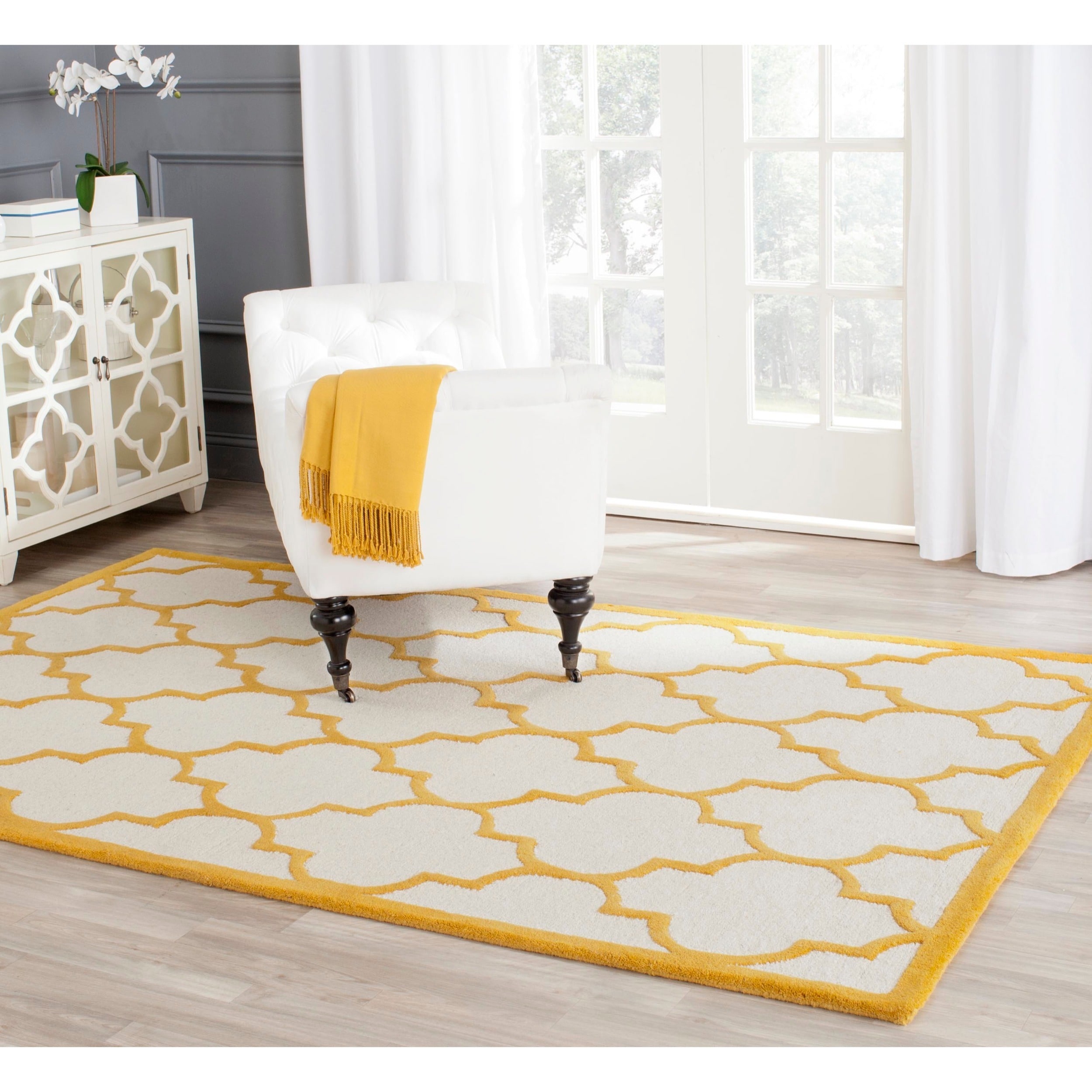 Safavieh Handmade Moroccan Cambridge Ivory/ Gold Wool Rug (6 Square)