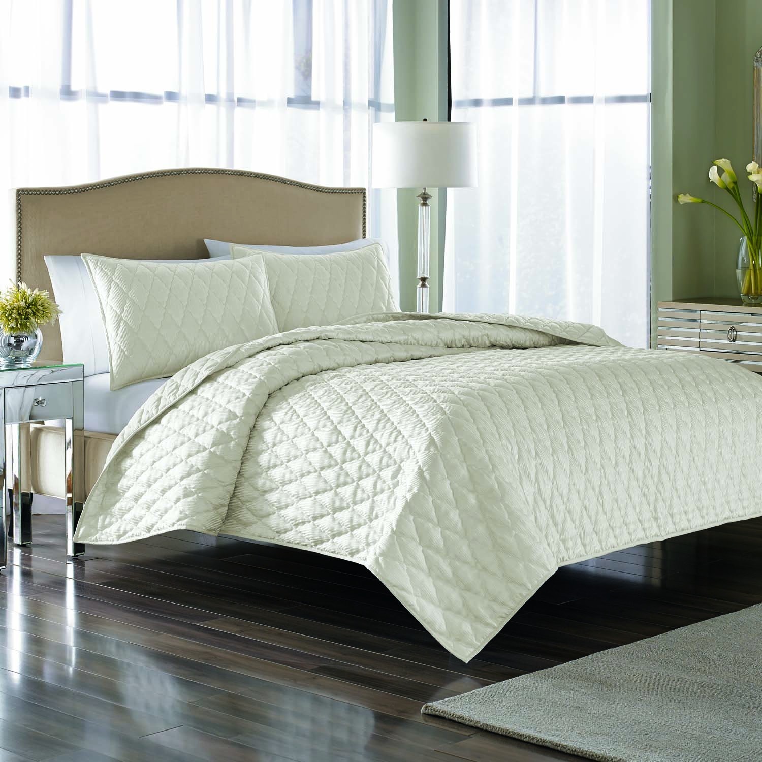 Nicole Miller Serenity Pearl 3 piece Quilt Set