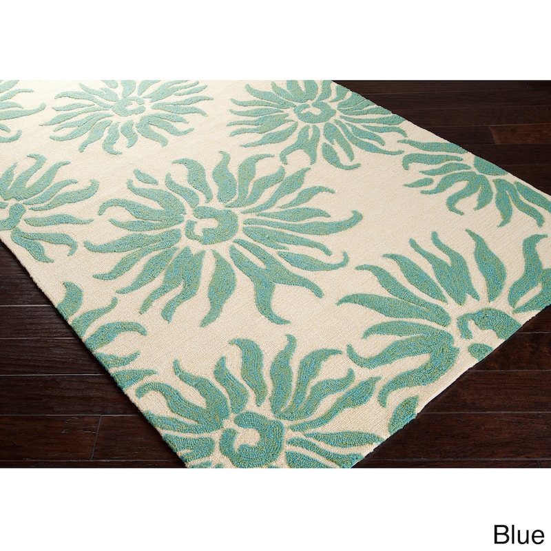 Hand-hooked Salma Transitional Floral Indoor/ Outdoor Area Rug