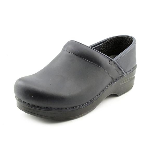 Dansko Women�s �Professional� Leather Casual Shoes (Size 6 Dansko Women�s �Professional� Leather Casual Shoes (Size 6