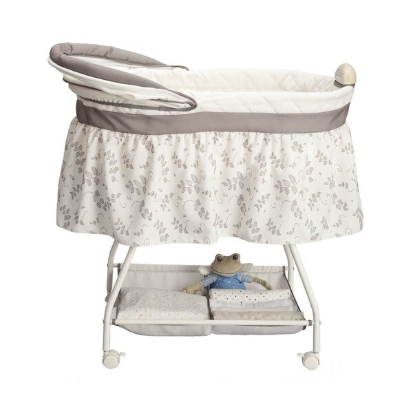 falling leaves bassinet