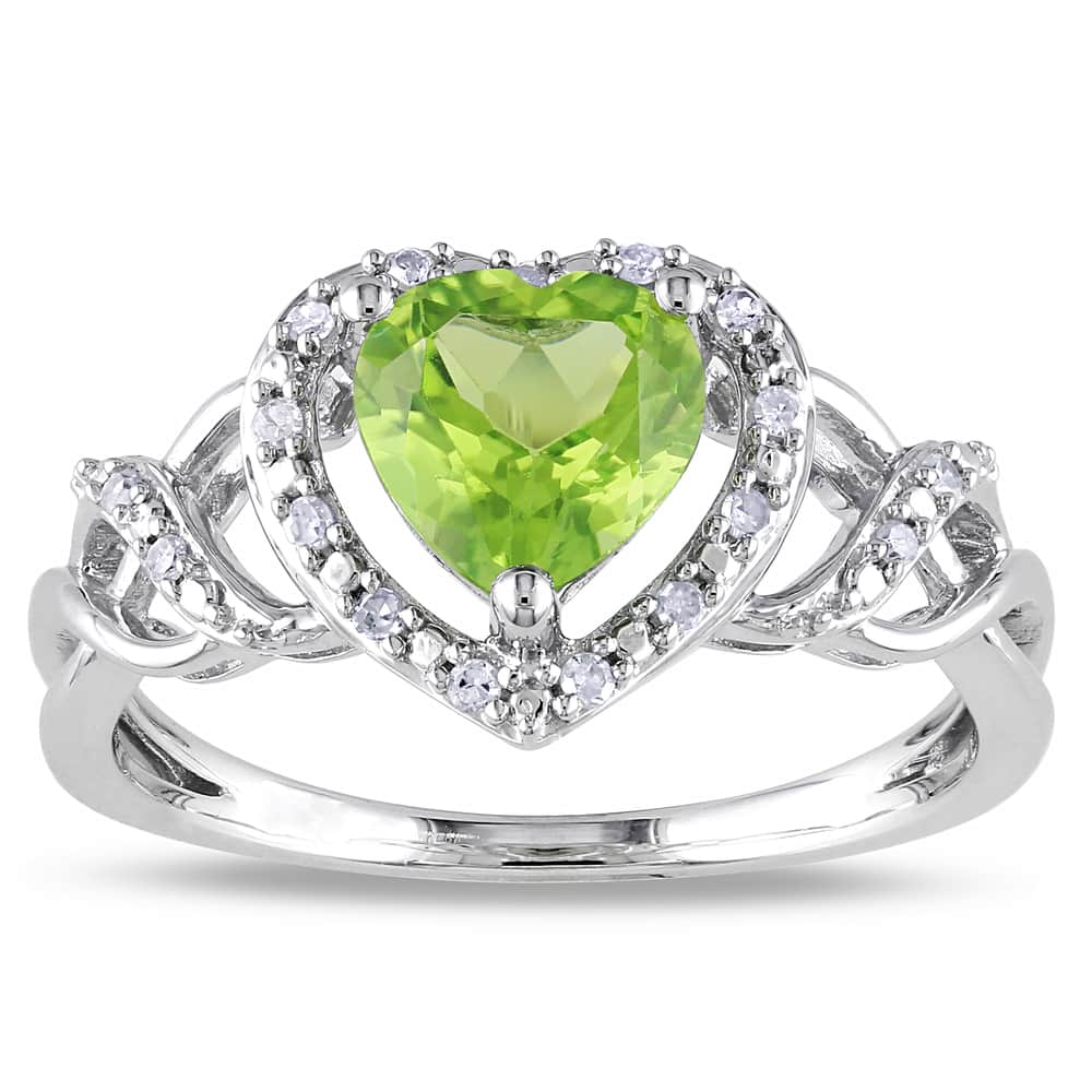 Miadora Silver Peridot and 1/10ct TDW Diamond Heart Ring (H-I, I2-I3)