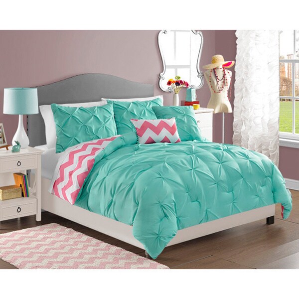 VCNY Chelsea Reversible Comforter Set