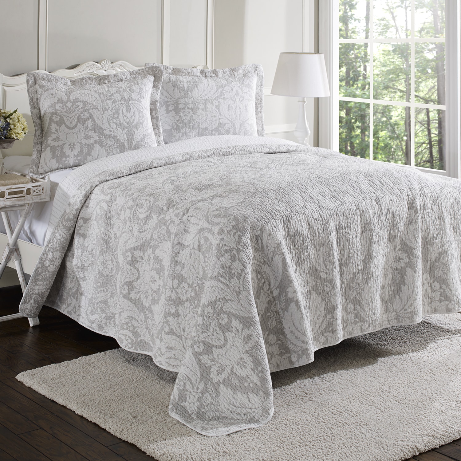 Laura Ashley Connemara Neutral Reversible 3 piece Cotton Quilt Set