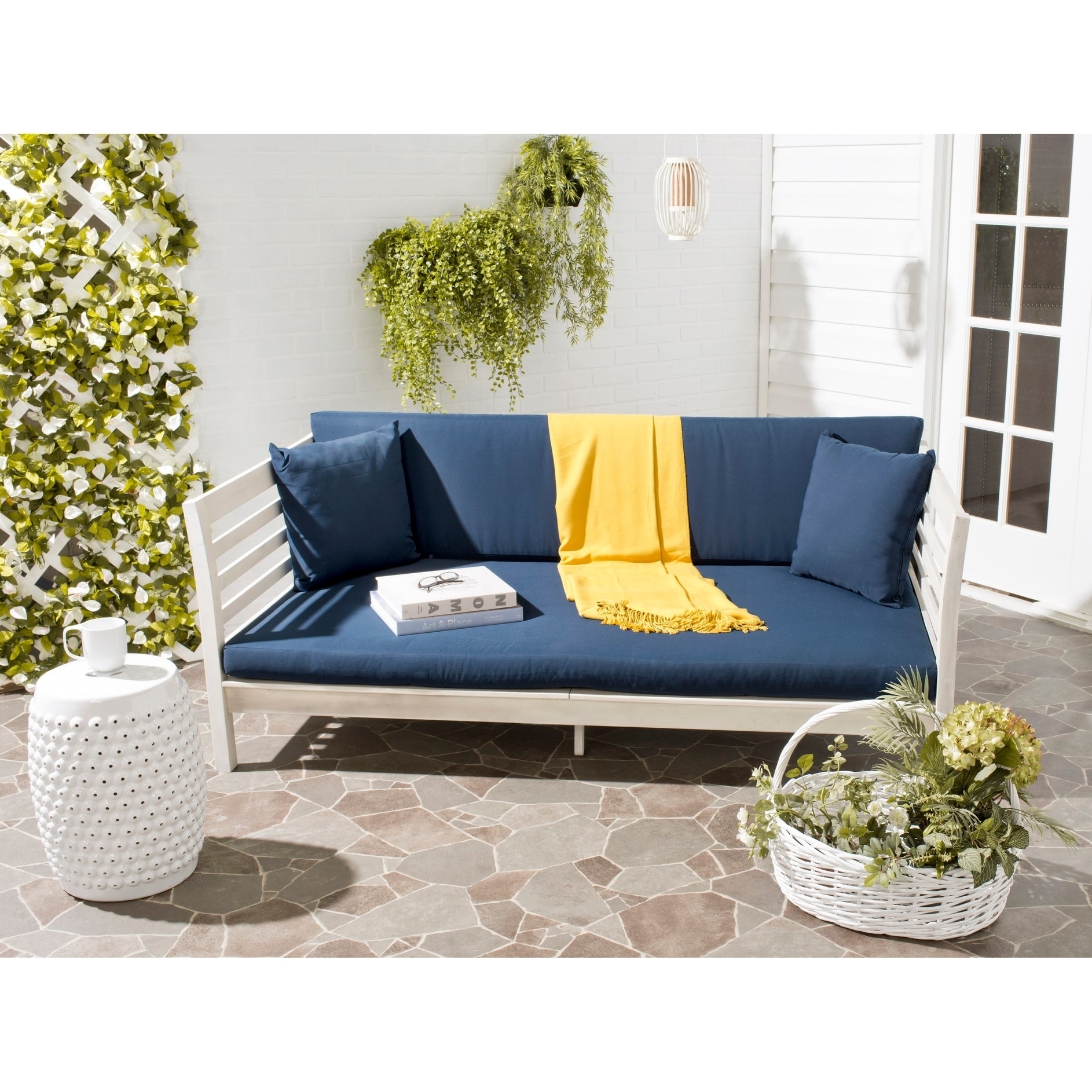 Safavieh Outdoor Living Malibu Antiqued White Acacia Wood Navy Cushion Daybed
