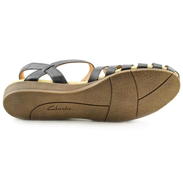 clarks sandals size 12