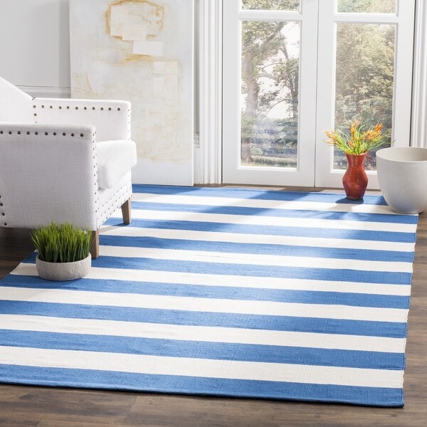 Safavieh Montauk Hand-Woven Flatweave Blue/ Ivory Stripe Cotton Rug - 9' x 12'