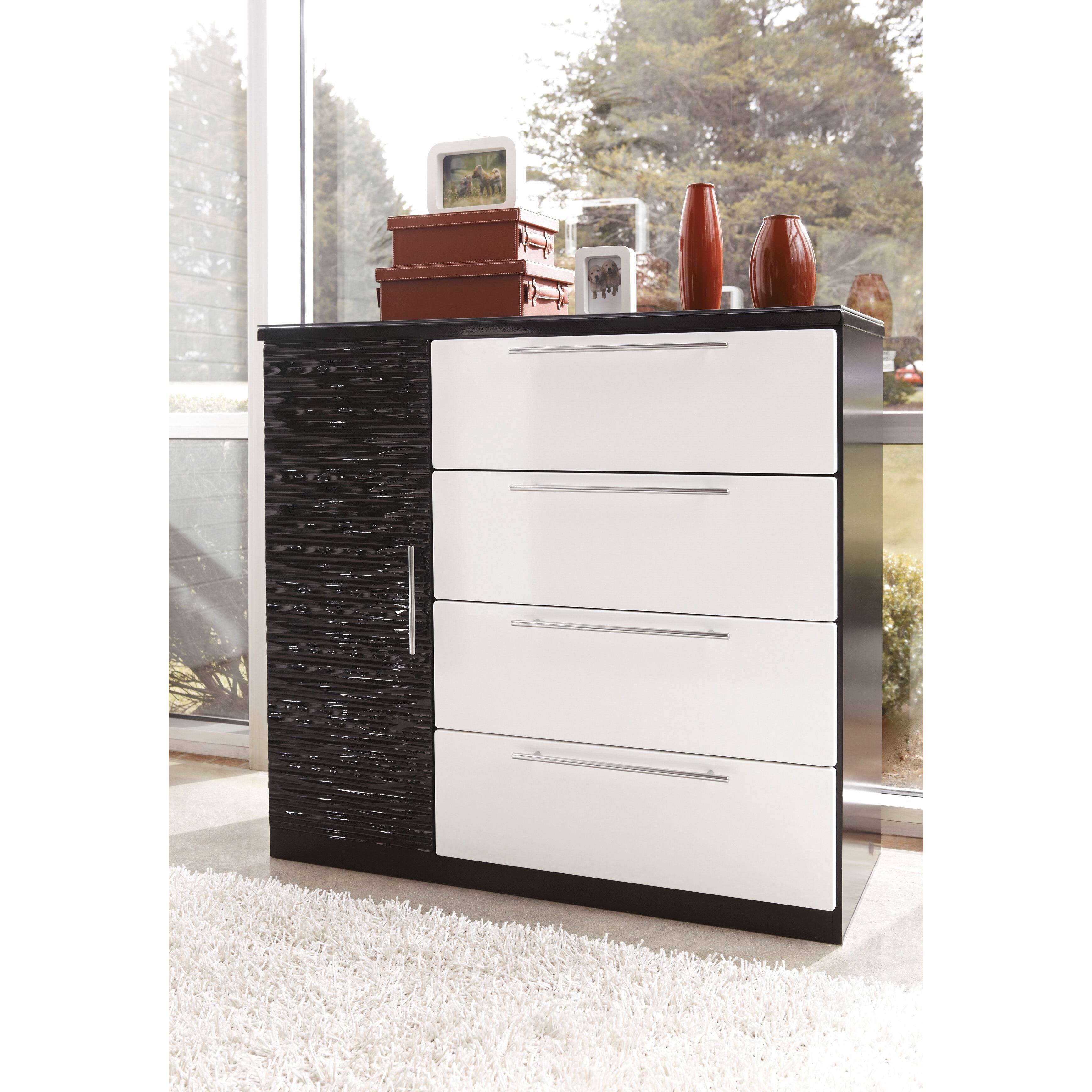 Signature Designs By Ashley Piroska Black/ White 4 drawer Chest