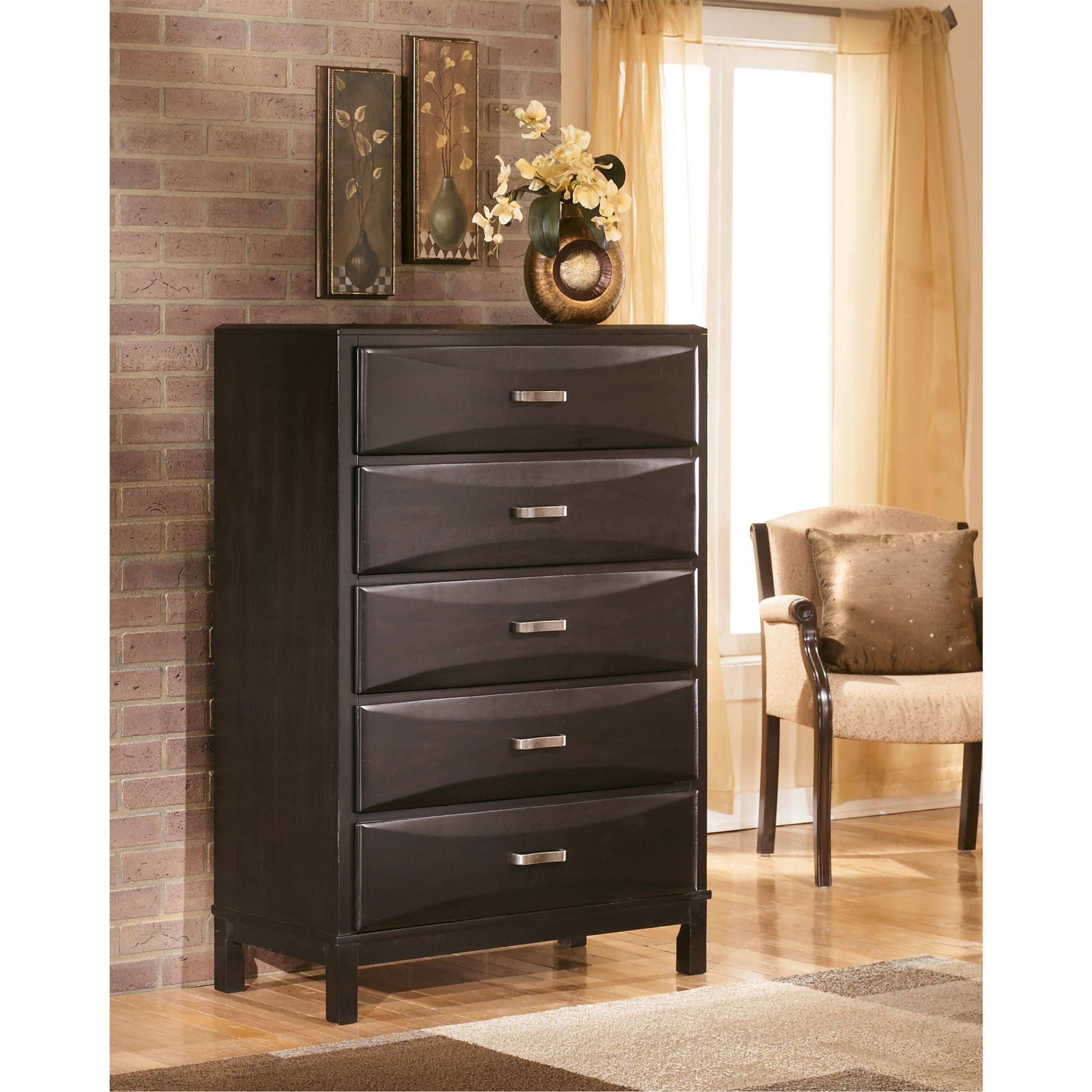 Signature Design By Ashley Signature Designs By Ashley Kira Chest Black Size 5 drawer