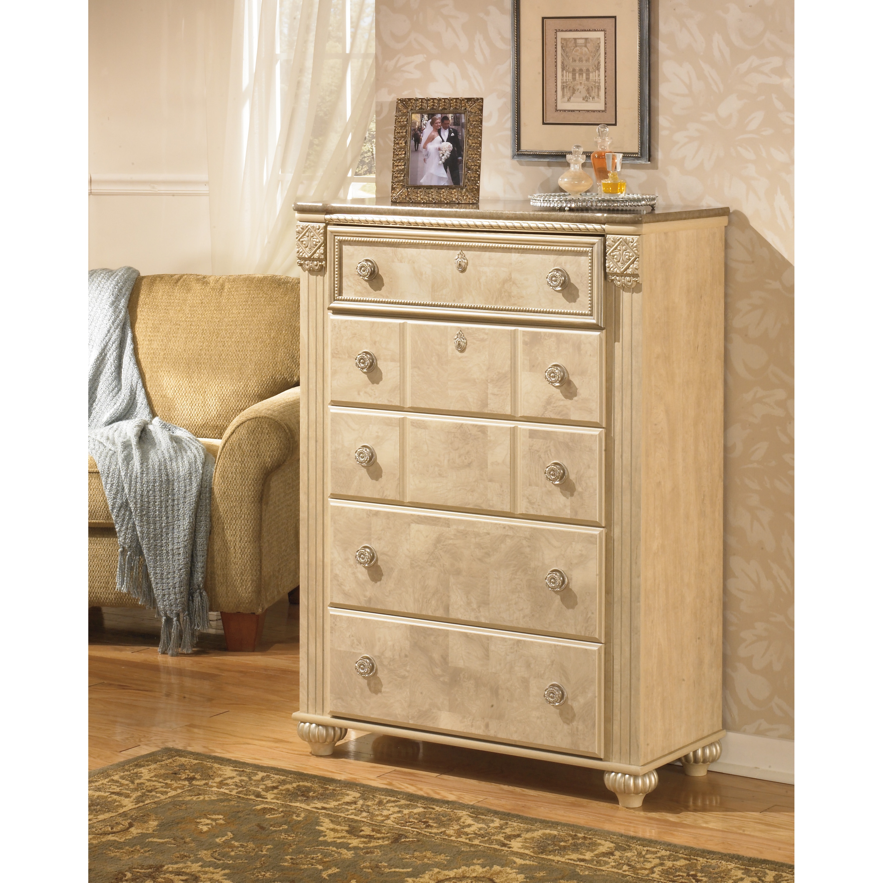 Signature Design By Ashley Signature Designs By Ashley Saveaha Light Beige 5 drawer Chest Beige Size 5 drawer