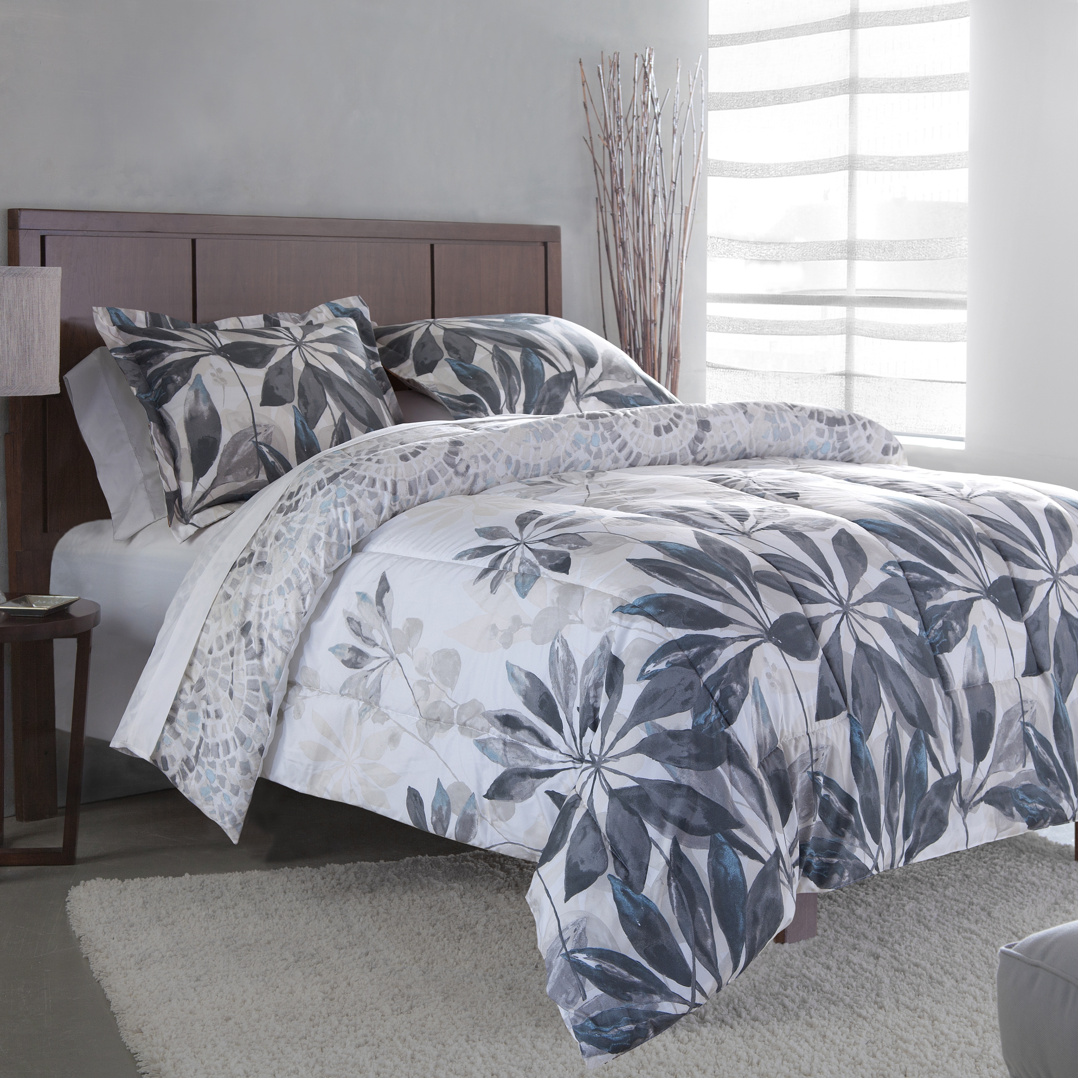 Julietta Soft Floral 3 piece Comforter Set