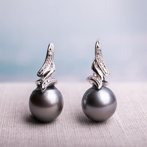 Miadora Sterling Silver Tahitian Pearl and Diamond Accent Drop Leverback Earrings (9 - 9.5mm) - 26.4 mm x 9.7 mm x 13.5 mm